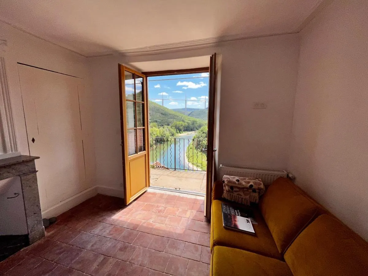 Comprégnac Les Roches B&B 0*,